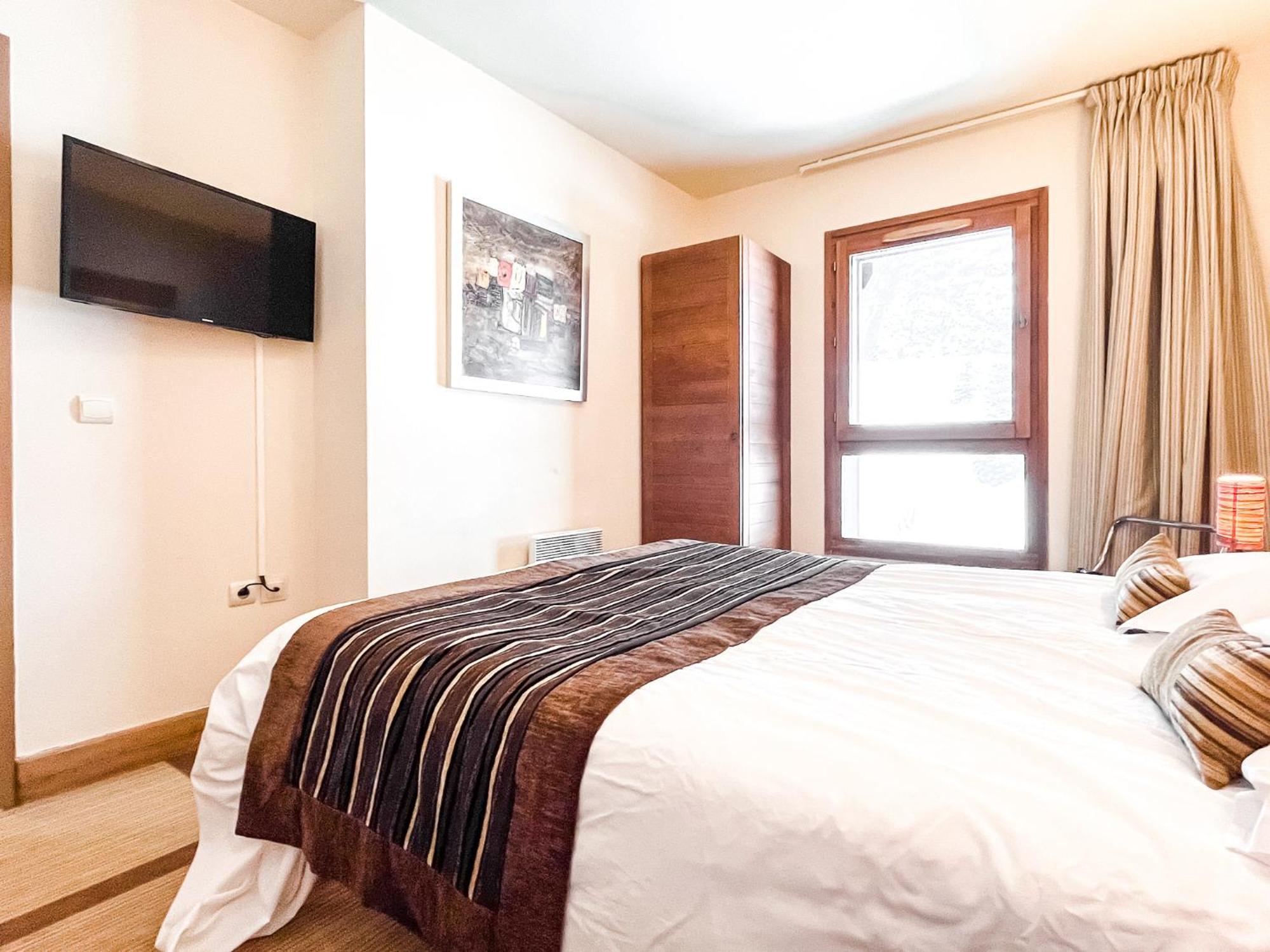 פליין Large One-Bedroom Apartment, Wheelchair Adapted, Les Terrasses D'Eos מראה חיצוני תמונה