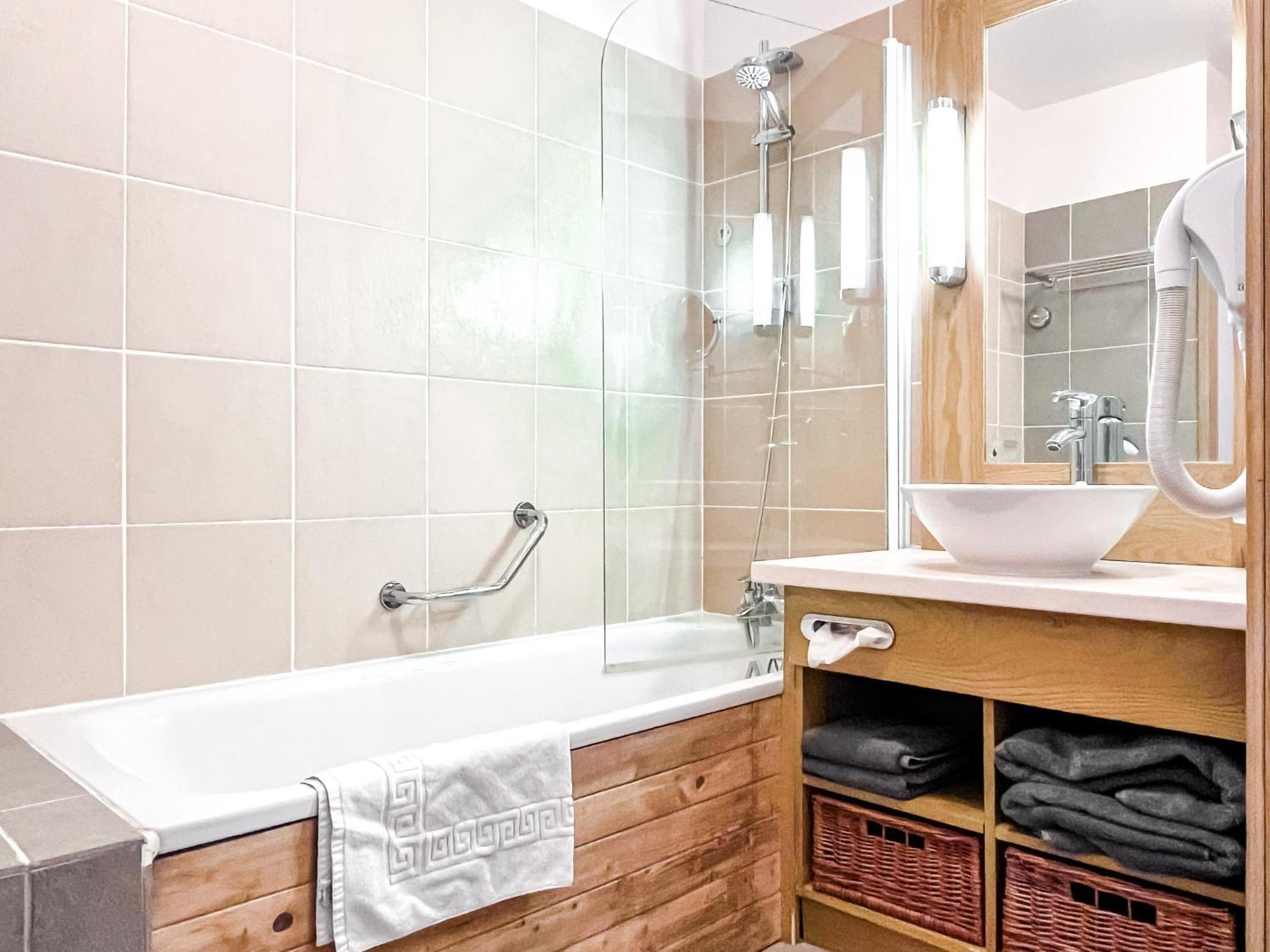 פליין Large One-Bedroom Apartment, Wheelchair Adapted, Les Terrasses D'Eos מראה חיצוני תמונה