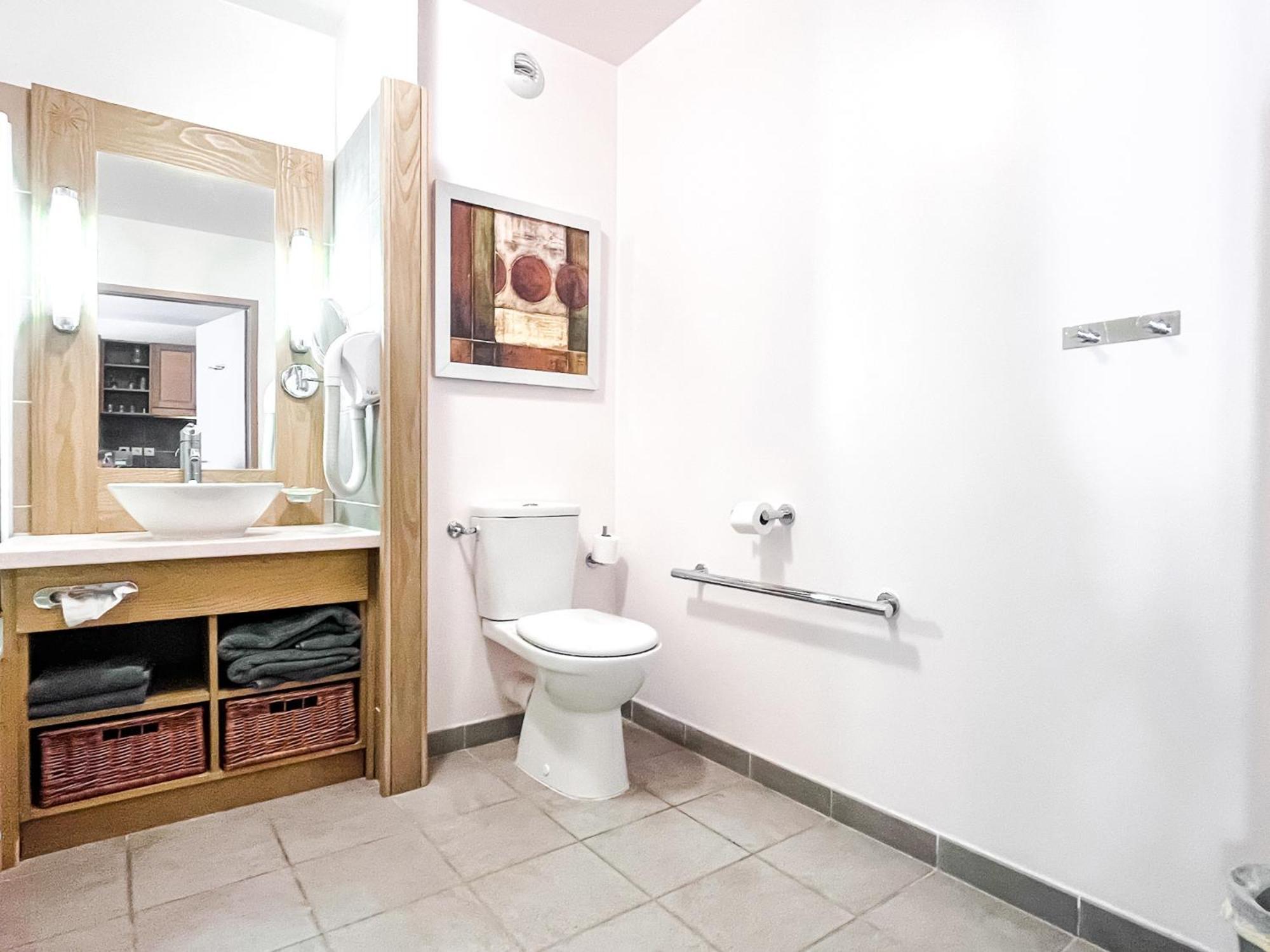 פליין Large One-Bedroom Apartment, Wheelchair Adapted, Les Terrasses D'Eos מראה חיצוני תמונה